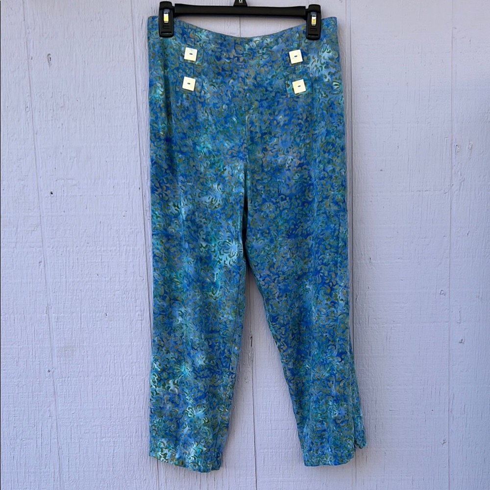 Very Vineyard Blue Patterned Cropped Pants